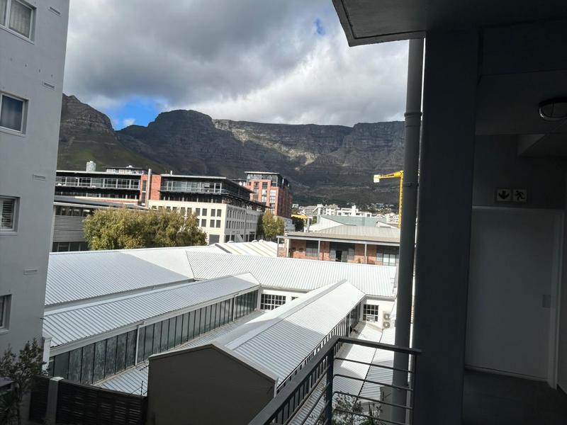 To Let 1 Bedroom Property for Rent in Gardens Western Cape